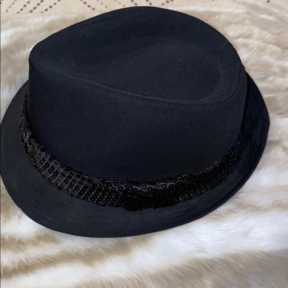 Black fedora